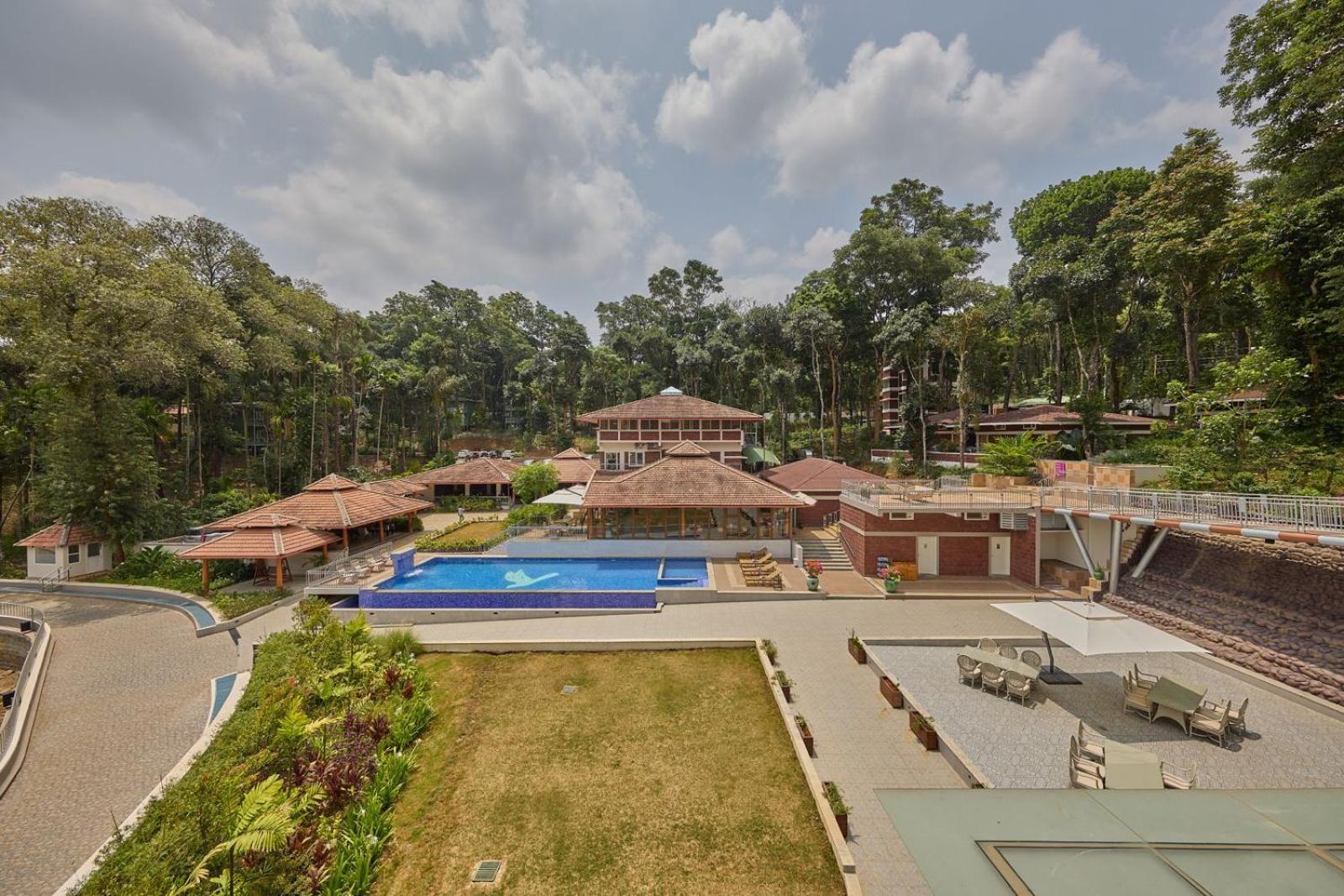 Regenta Resort Sakleshpur Buitenkant foto