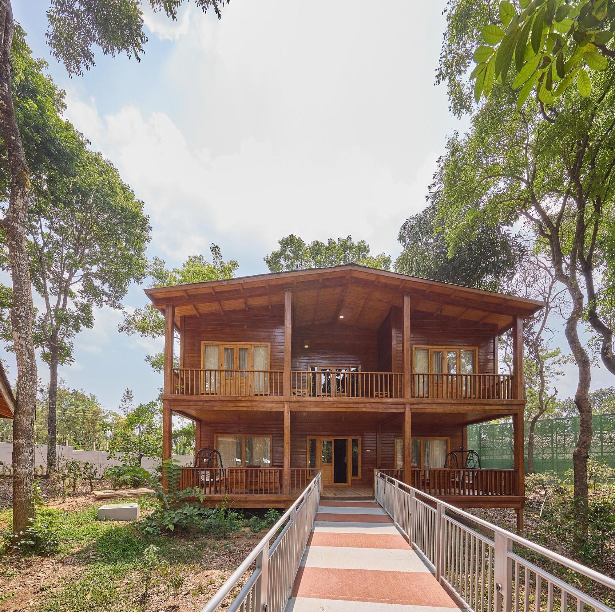 Regenta Resort Sakleshpur Buitenkant foto