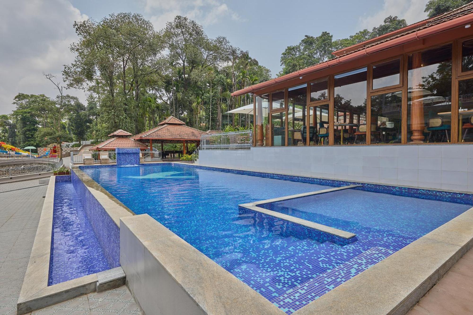 Regenta Resort Sakleshpur Buitenkant foto