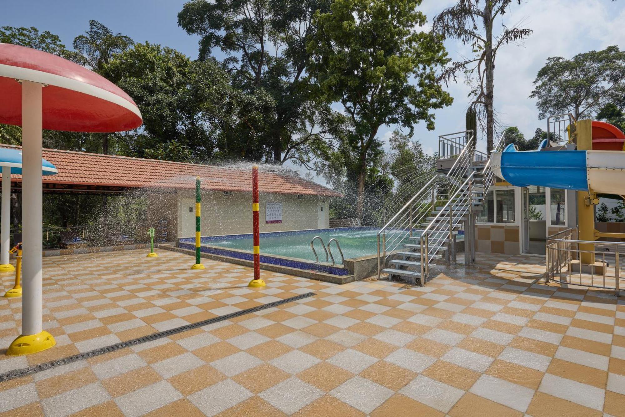 Regenta Resort Sakleshpur Buitenkant foto